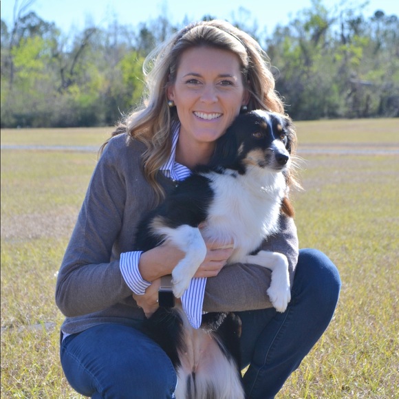 MEET YOUR POSHER....Hey, I am Marci! - Picture 8 of 8